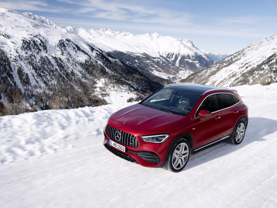  Mercedes-AMG GLA35 4Matic (H247) 2020 года  (WW) (фото 11 из 48)